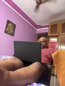 Dick 6inches online show from June 18, 7:07 am