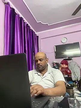 Snapshot of Dick_6inches chatting on November 4, 4:33 pm Dick 6inches online show from November 4, 4:33 pm