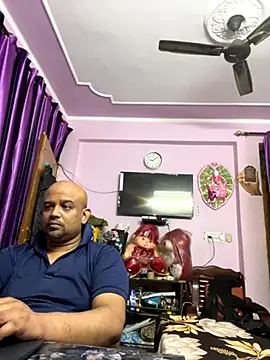 Snapshot of Dick_6inches chatting on November 18, 3:37 pm Dick 6inches online show from November 18, 3:37 pm