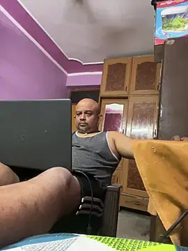 Dick 6inches online show from April 27, 1:20 pm