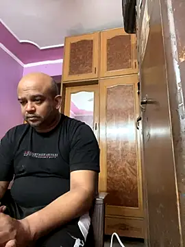 Snapshot of Dick_6inches chatting on October 28, 11:58 pm Dick 6inches online show from October 28, 11:58 pm