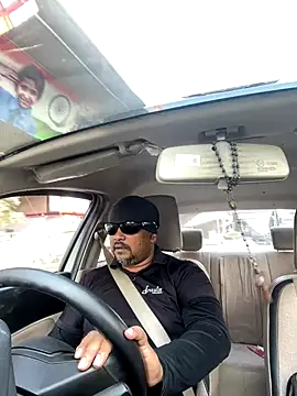 Snapshot of Dick_6inches chatting on October 25, 3:17 am Dick 6inches online show from October 25, 3:17 am