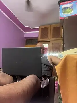 Dick 6inches online show from June 3, 4:57 am