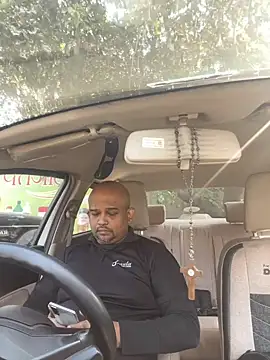 Snapshot of Dick_6inches chatting on November 7, 4:28 am Dick 6inches online show from November 7, 4:28 am