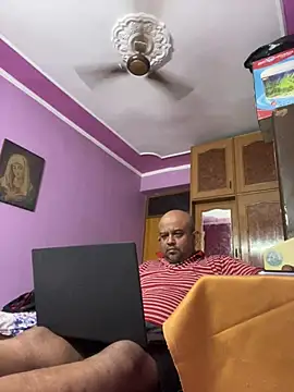 Dick 6inches online show from June 21, 8:03 pm