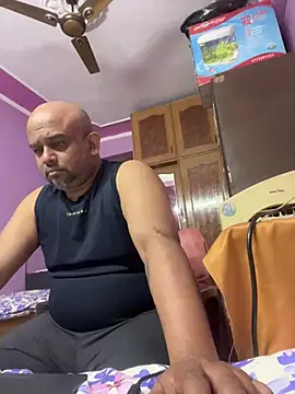 Dick 6inches online show from June 8, 3:45 pm