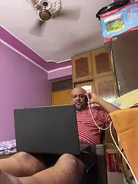 Dick 6inches online show from June 17, 7:52 am