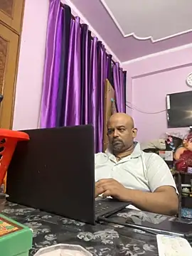 Snapshot of Dick_6inches chatting on October 22, 3:33 pm Dick 6inches online show from October 22, 3:33 pm