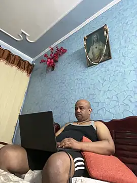 Dick 6inches online show from April 8, 12:12 am