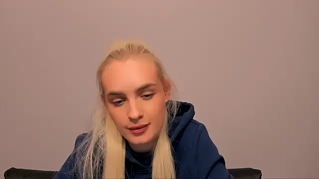 OliviaKisss online show from February 24, 8:53 pm