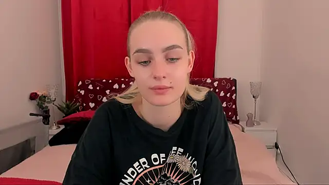 OliviaKisss online show from January 29, 10:11 pm