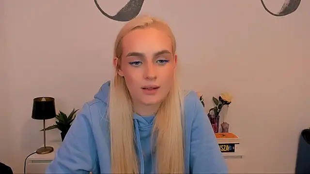 OliviaKisss online show from September 16, 6:42 pm