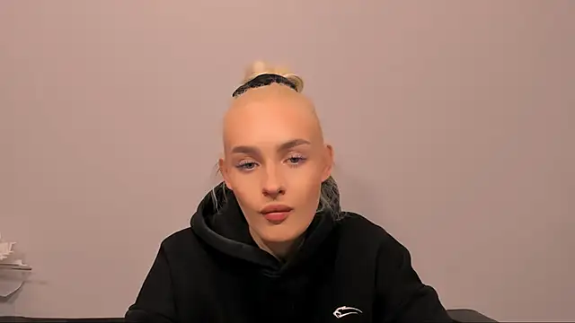 OliviaKisss online show from March 9, 2:09 pm