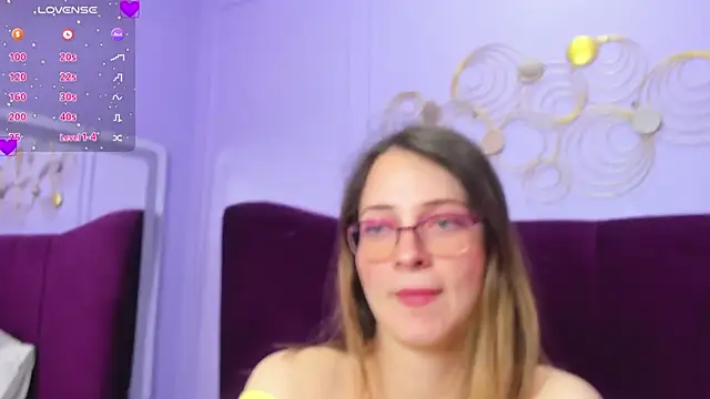 Snapshot of AmbeerWood_ chatting on March 16, 2:44 pm AmbeerWood online show from March 16, 2:44 pm