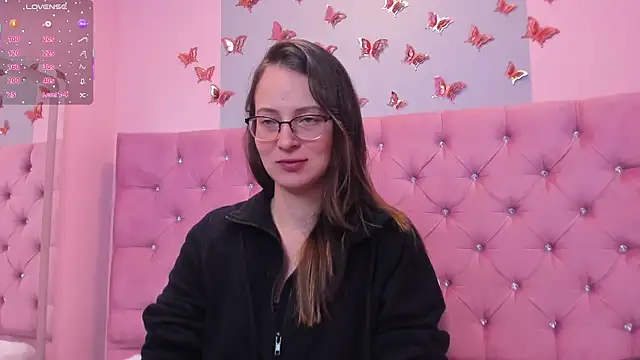 Snapshot of AmbeerWood_ chatting on September 28, 11:50 am AmbeerWood online show from September 28, 11:50 am