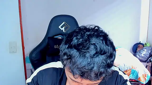 Tommy Bred online show from February 8, 6:16 pm