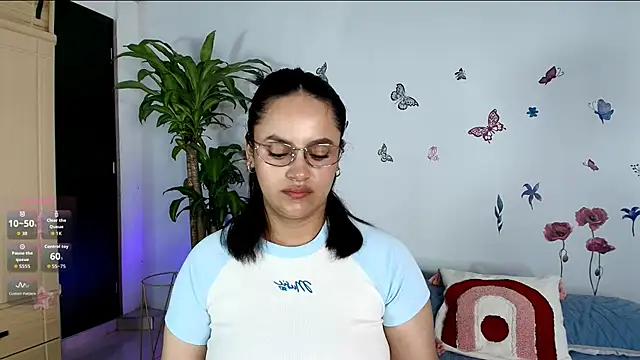 Snapshot of VICTORIABLACK_@xh chatting on May 18, 9:58 am VICTORIABLACK xh online show from May 18, 9:58 am
