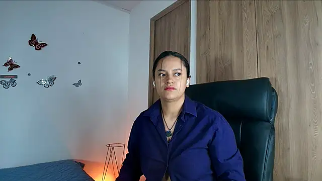 Snapshot of VICTORIABLACK_@xh chatting on November 30, 11:00 am VICTORIABLACK xh online show from November 30, 11:00 am