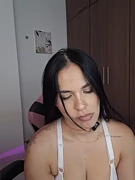 heyshaa online show from April 14, 9:20 pm