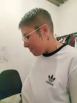 Yessi rousse online show from November 3, 11:19 pm