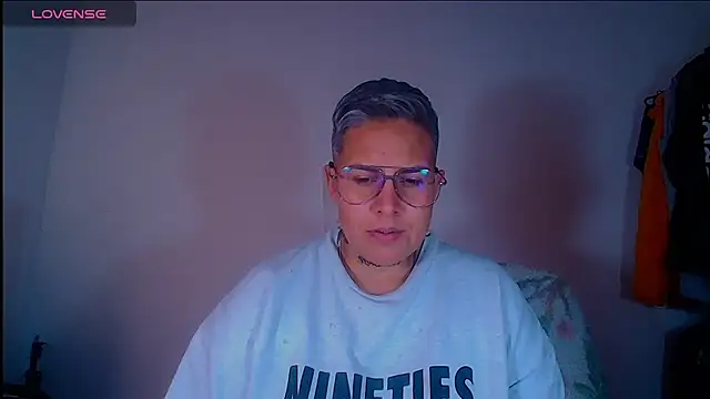 Yessi rousse online show from November 26, 7:25 pm