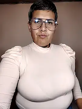 Yessi rousse online show from January 14, 9:51 pm