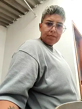 Yessi rousse online show from November 12, 7:07 pm