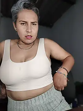 Yessi rousse online show from May 28, 2:08 am