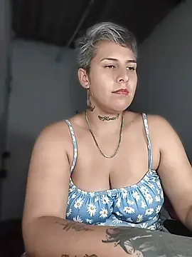 Yessi rousse online show from May 15, 11:36 pm