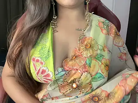 Snapshot of shanayaaa_1 chatting on June 26, 6:58 pm shanayaaa 1 online show from June 26, 6:58 pm