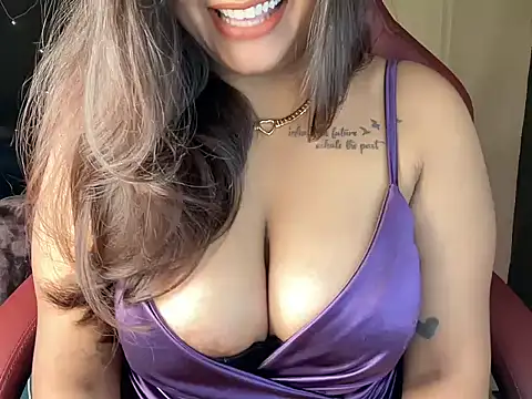 shanayaaa 1 online show from March 3, 6:24 pm