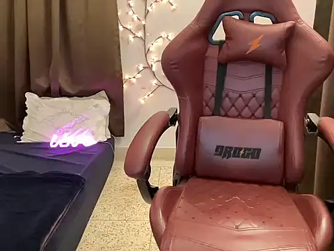 shanayaaa 1 online show from April 14, 7:08 pm