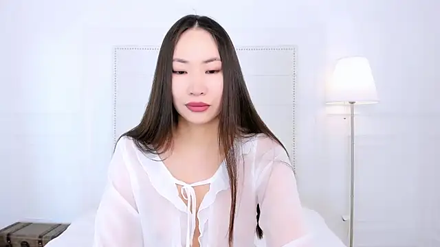 Snapshot of NaomiYuu chatting on May 25, 1:38 am NaomiYuu online show from May 25, 1:38 am
