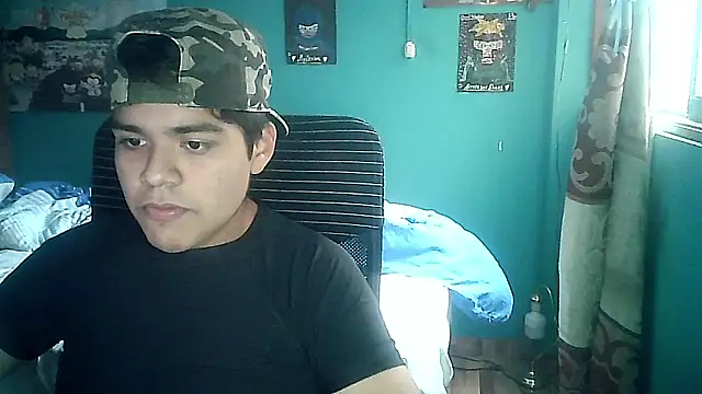 Snapshot of Valesh20 chatting on September 8, 9:03 pm Valesh20 online show from September 8, 9:03 pm