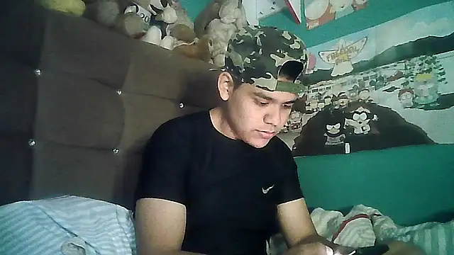 Snapshot of Valesh20 chatting on October 2, 11:08 pm Valesh20 online show from October 2, 11:08 pm