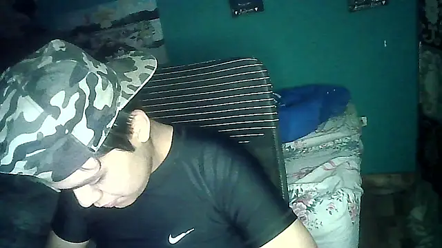 Snapshot of Valesh20 chatting on September 13, 3:39 am Valesh20 online show from September 13, 3:39 am