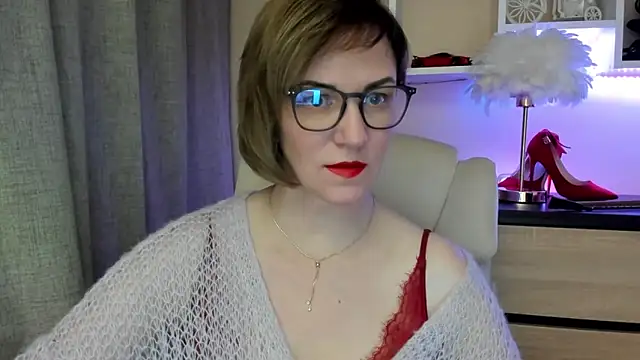 feliziaDesire online show from November 28, 4:45 am