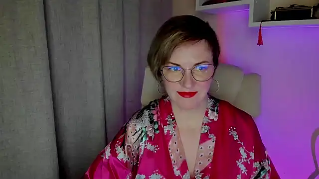 feliziaDesire online show from June 13, 6:55 am