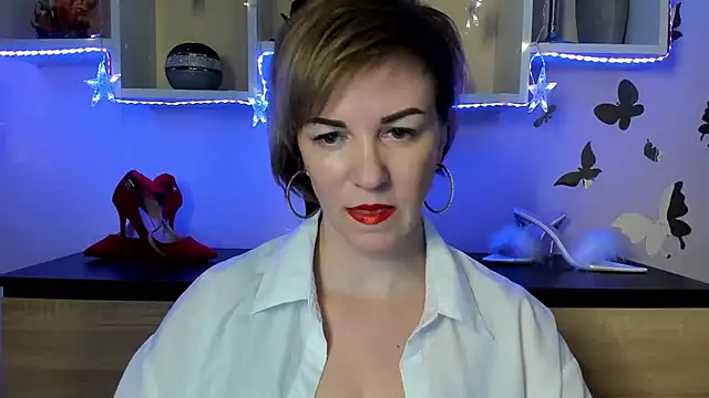 Snapshot of feliziaDesire chatting on March 21, 5:32 am feliziaDesire online show from March 21, 5:32 am