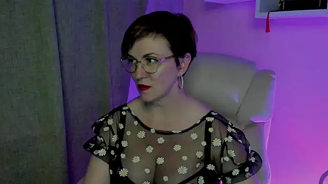 feliziaDesire online show from June 2, 7:03 pm