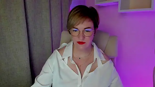 feliziaDesire online show from July 9, 5:52 am