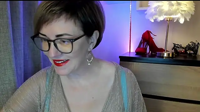 Snapshot of feliziaDesire chatting on October 1, 7:07 pm feliziaDesire online show from October 1, 7:07 pm