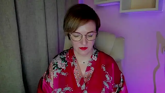 feliziaDesire online show from July 7, 6:47 am