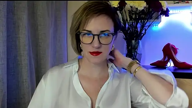 Snapshot of feliziaDesire chatting on October 13, 12:51 pm feliziaDesire online show from October 13, 12:51 pm