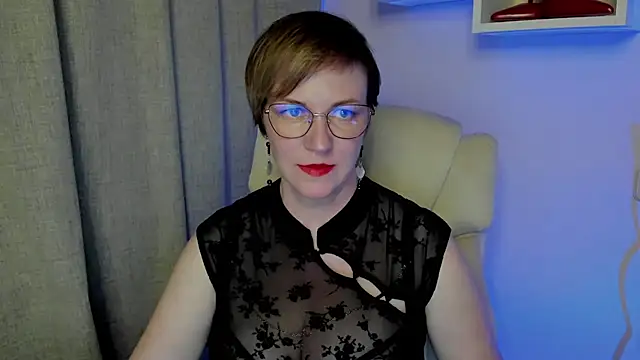 feliziaDesire online show from June 24, 4:05 pm