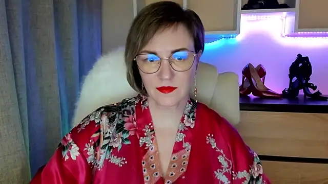 feliziaDesire online show from February 3, 1:49 pm