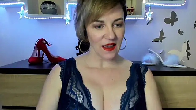 Snapshot of feliziaDesire chatting on March 5, 7:06 pm feliziaDesire online show from March 5, 7:06 pm