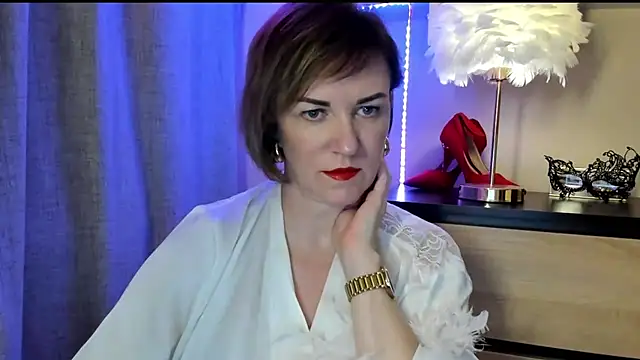 Snapshot of feliziaDesire chatting on September 27, 3:56 am feliziaDesire online show from September 27, 3:56 am