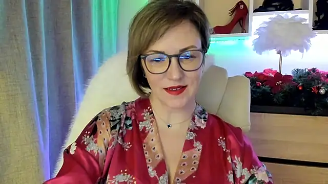 feliziaDesire online show from December 21, 11:45 am