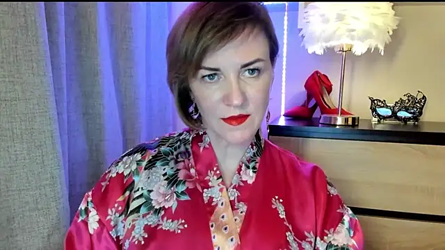 Snapshot of feliziaDesire chatting on September 27, 4:24 pm feliziaDesire online show from September 27, 4:24 pm